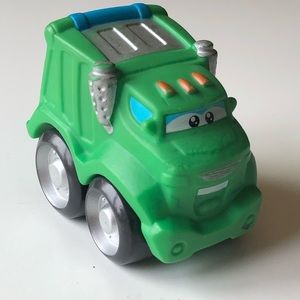 Tonka Chuck & Friends Rowdy the Garbage Truck Carr